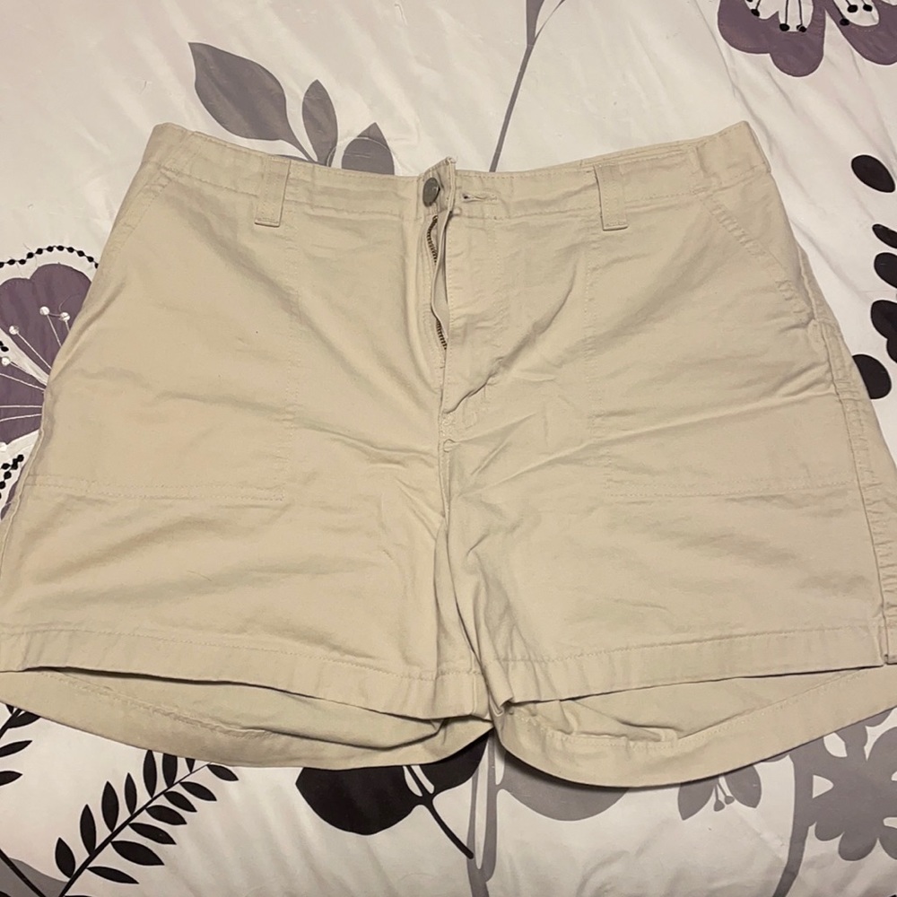 Khaki shorts